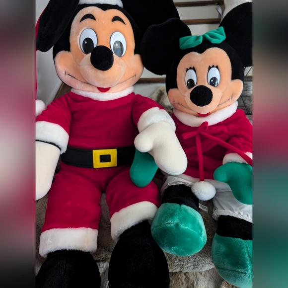 DISNEY PLUSH MICKEY MOUSE & MINNIE MOUSE-SANTA & MRS. CLAUS 24"-32" CHRISTMAS - Picture 4 of 4
